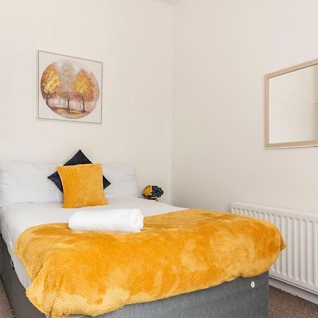 Home Near Anfield And Everton Fc With Free Parking Liverpool Buitenkant foto