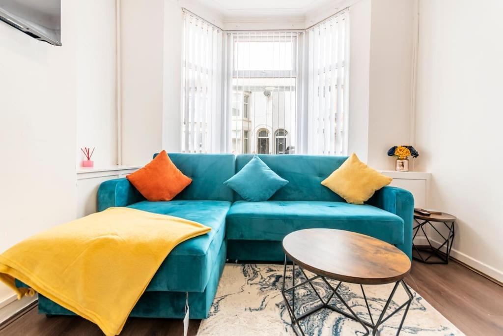 Home Near Anfield And Everton Fc With Free Parking Liverpool Buitenkant foto