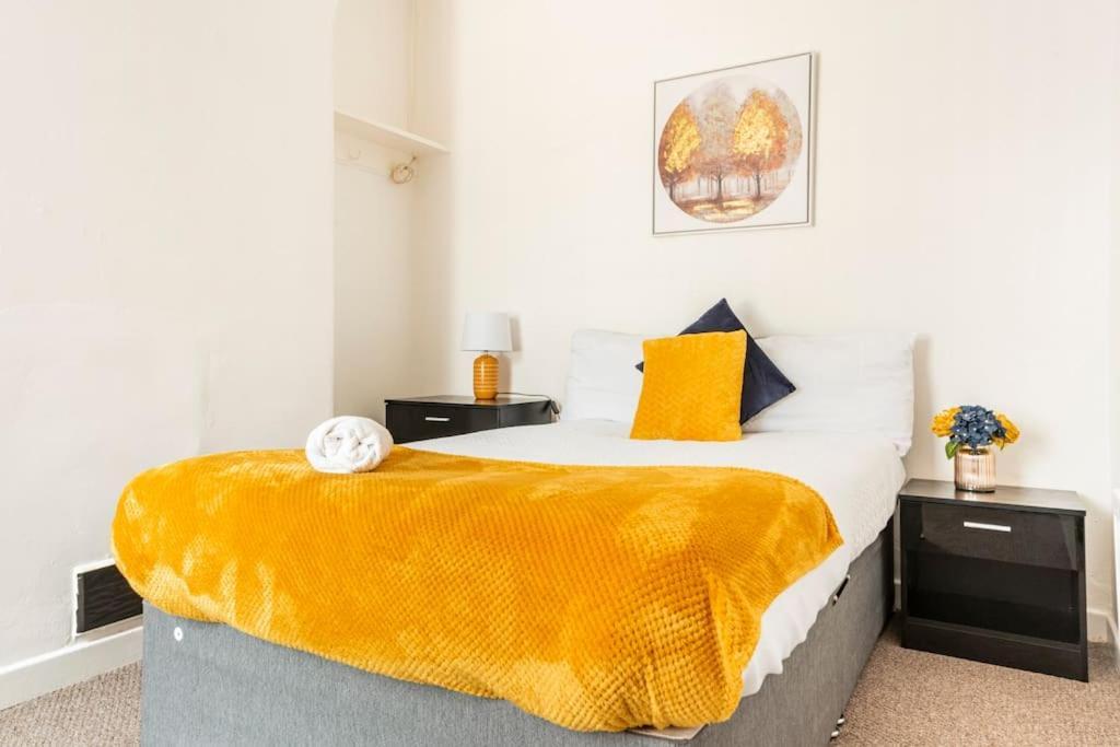 Home Near Anfield And Everton Fc With Free Parking Liverpool Buitenkant foto