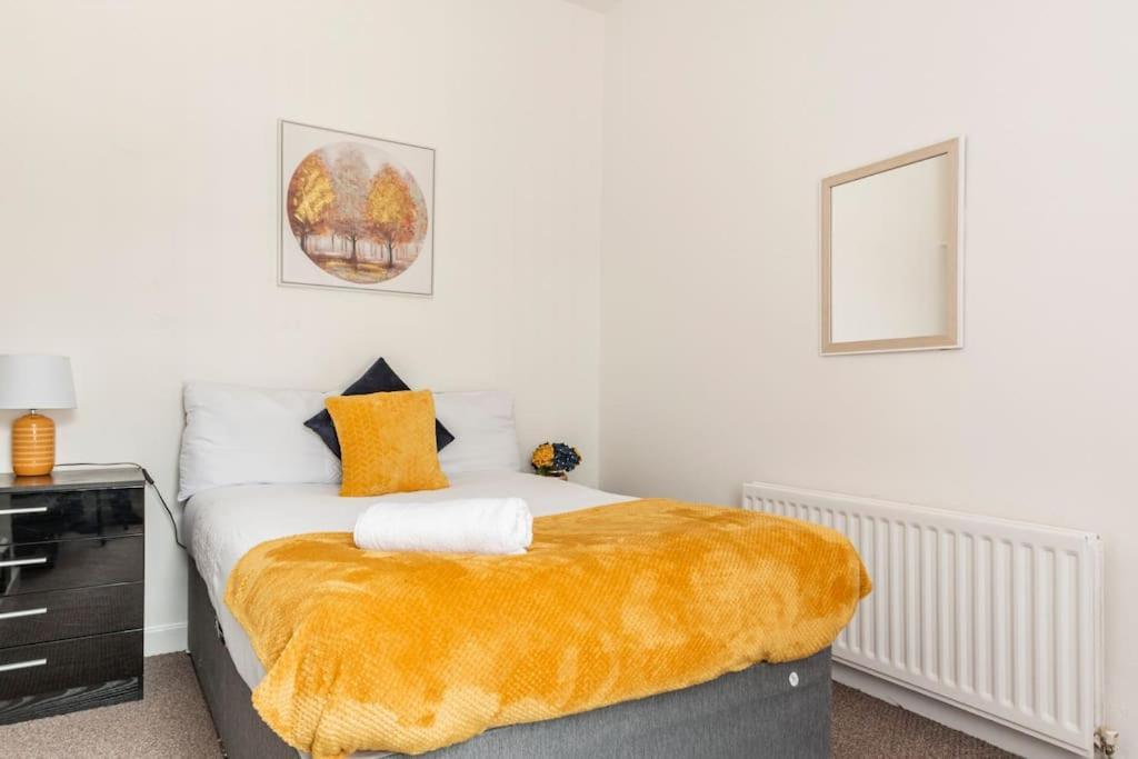 Home Near Anfield And Everton Fc With Free Parking Liverpool Buitenkant foto