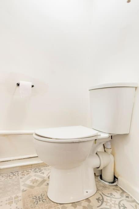 Home Near Anfield And Everton Fc With Free Parking Liverpool Buitenkant foto