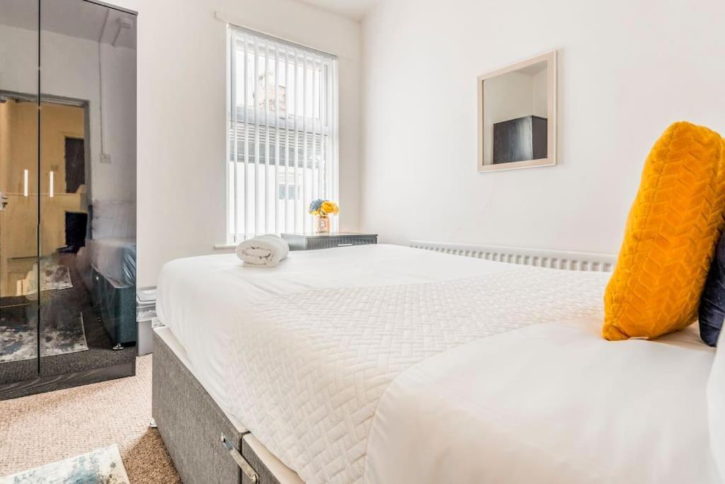 Home Near Anfield And Everton Fc With Free Parking Liverpool Buitenkant foto